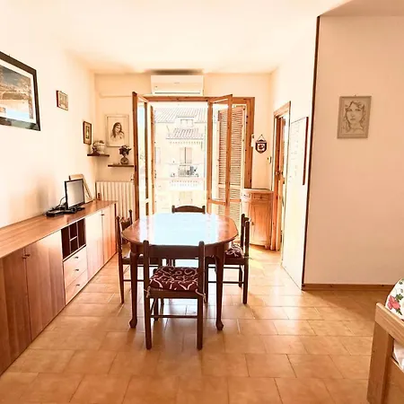 N034 - Con Terrazzo A Numana *