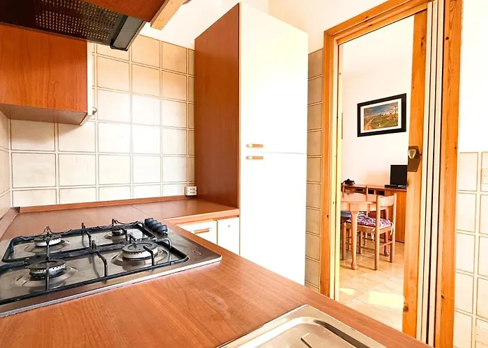 N034 - Con Terrazzo A Numana Sirolo